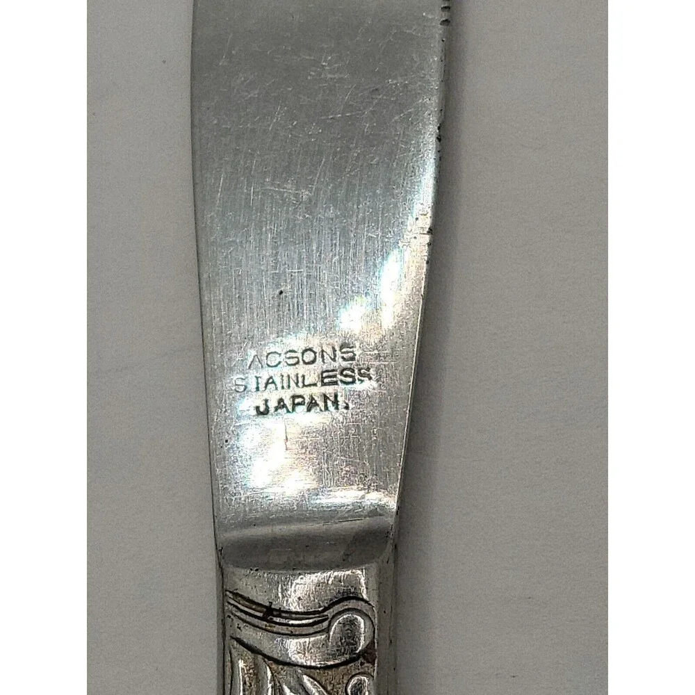 Acsons Vintage Stainless Steel Japan Dignity Butter Knives and 1 Dessert Fork